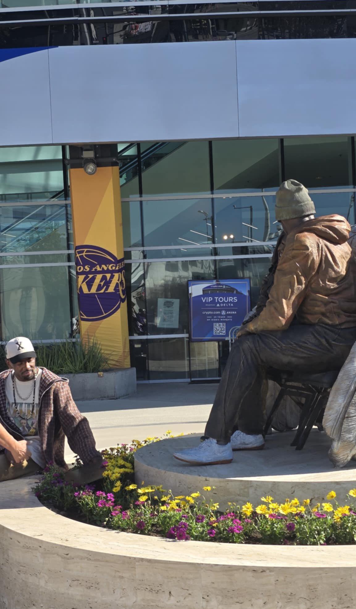 关于科比纪念赛吸引球迷热情参与,引发热议的信息 关于科比纪念赛吸引球迷热情参与,引发热议的信息