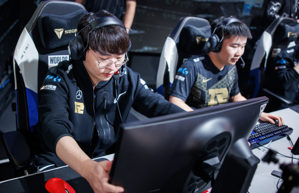 DFM轻取FNC,Ming完成史诗逆转激烈交锋四强赛,技惊四座 DFM轻取FNC,Ming完成史诗逆转激烈交锋四强赛,技惊四座