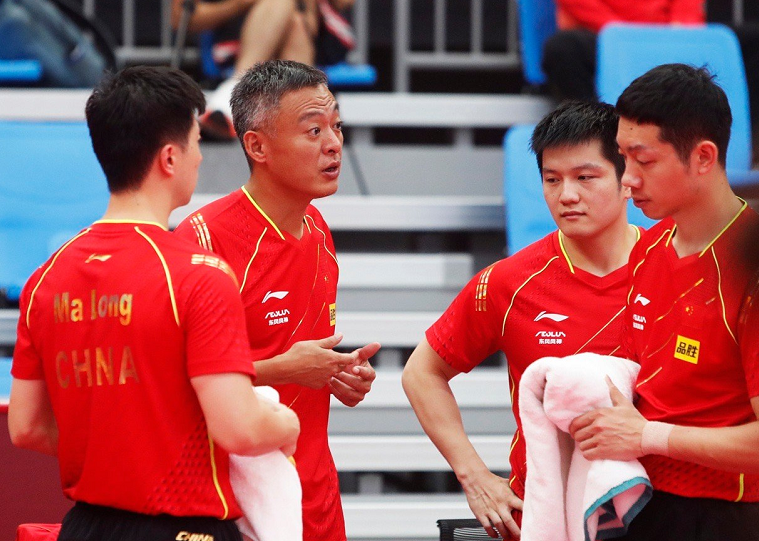 波兰队绝杀英格兰队,马龙带队取胜 波兰队绝杀英格兰队,马龙带队取胜