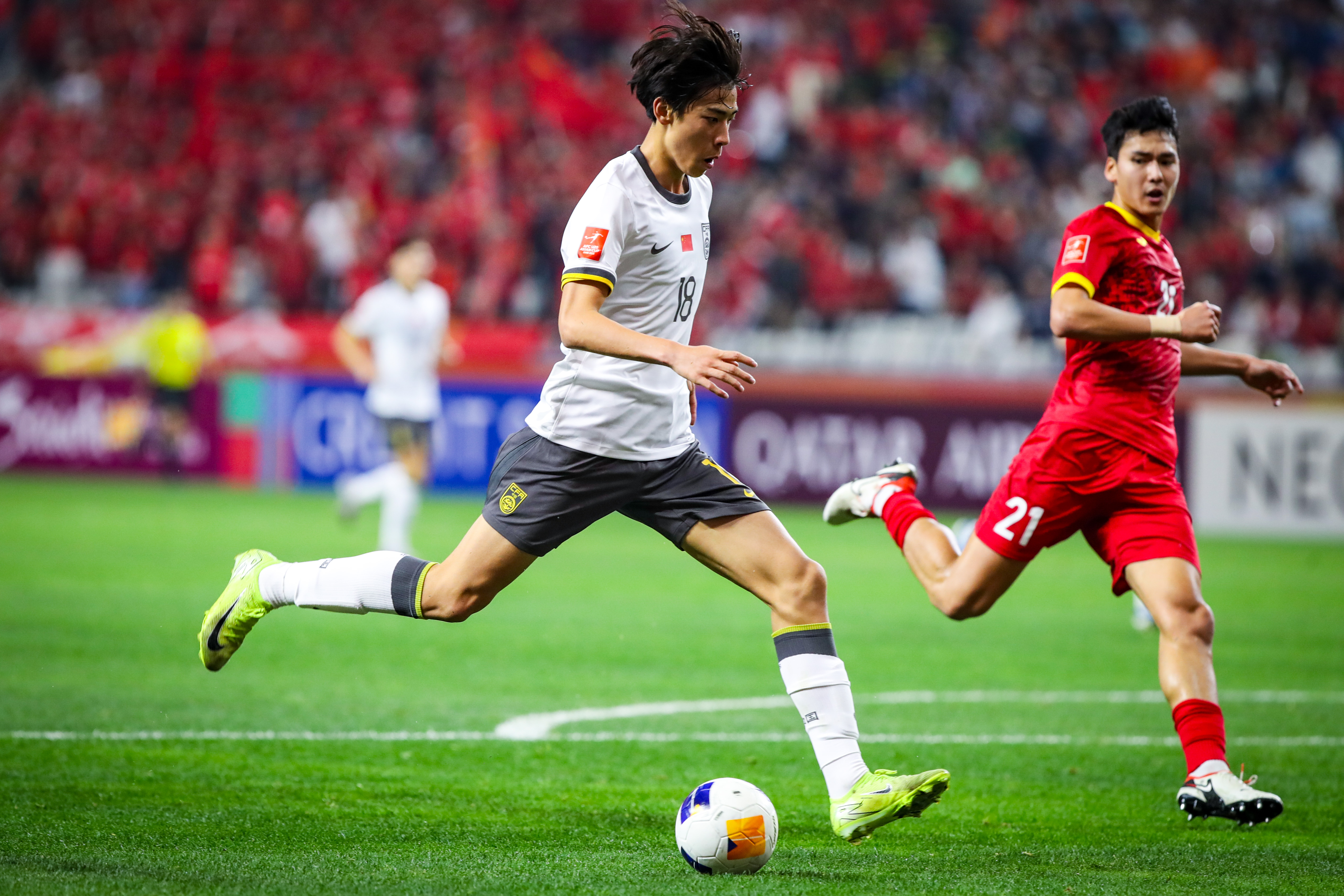 焦点大战：亚洲杯上演巅峰碰撞