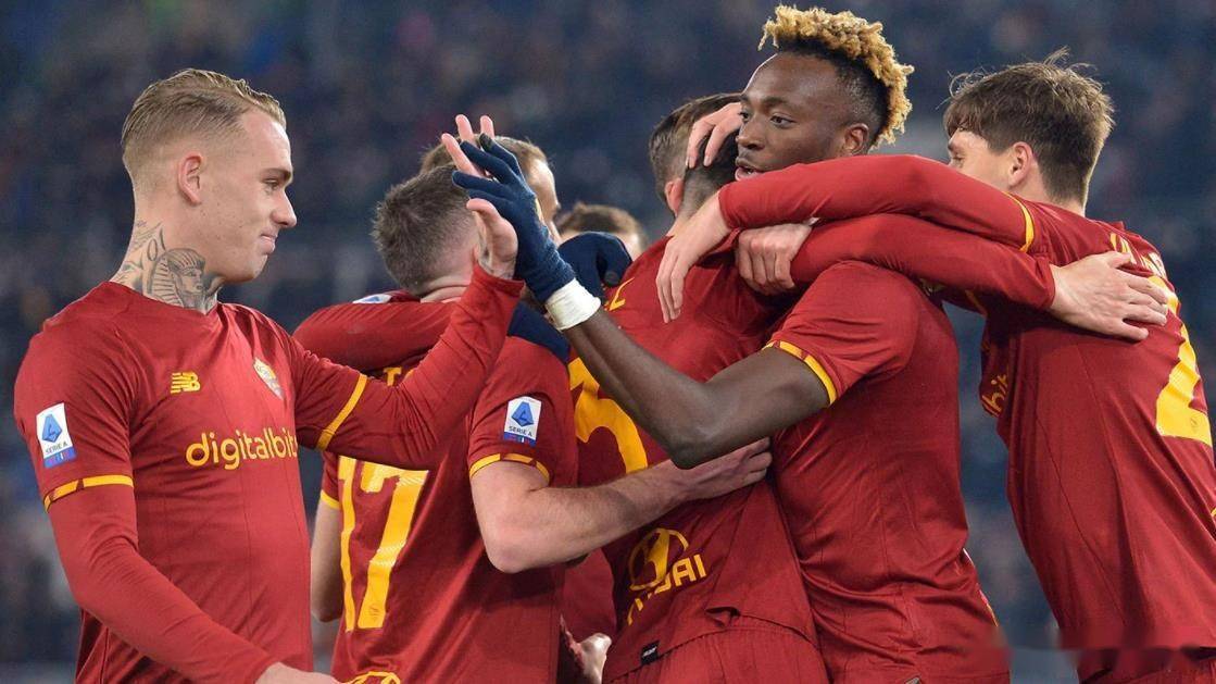 关于比利时险胜莱比锡红牛，伊布刷新纪录的信息