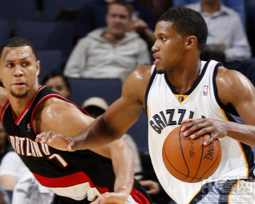 猛龙力克灰熊，麦科勒姆点燃赛场的简单介绍