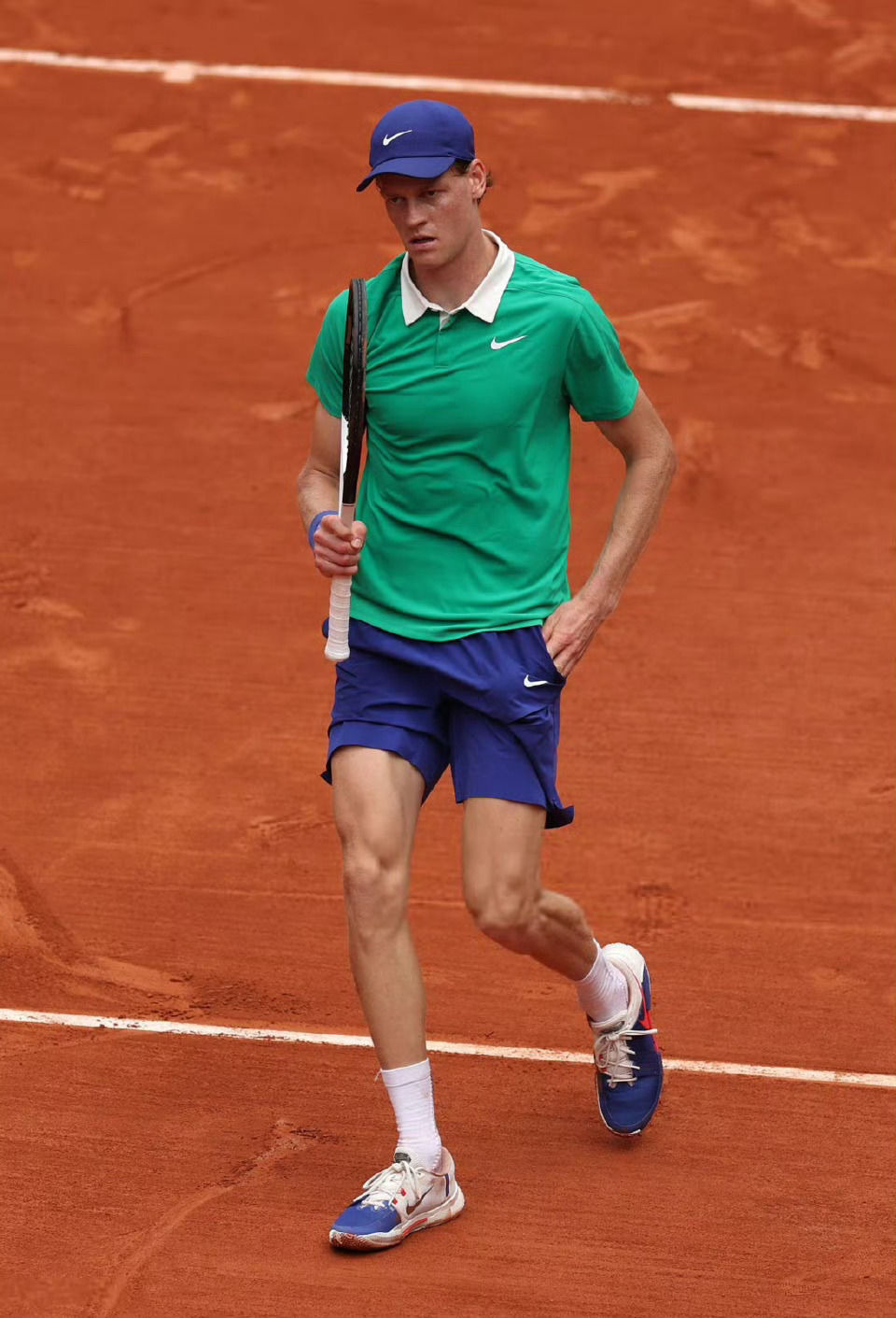 法网完胜联合杯,辛纳惊艳四座的简单介绍 法网完胜联合杯,辛纳惊艳四座的简单介绍