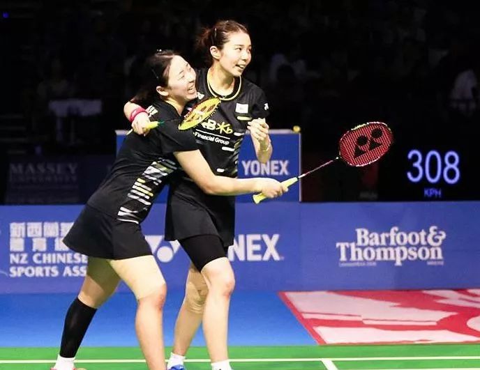 泰国队轻取丹麦队，黄鸭组合统治全场