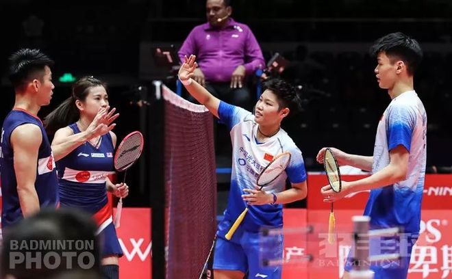 泰国队轻取丹麦队，黄鸭组合统治全场